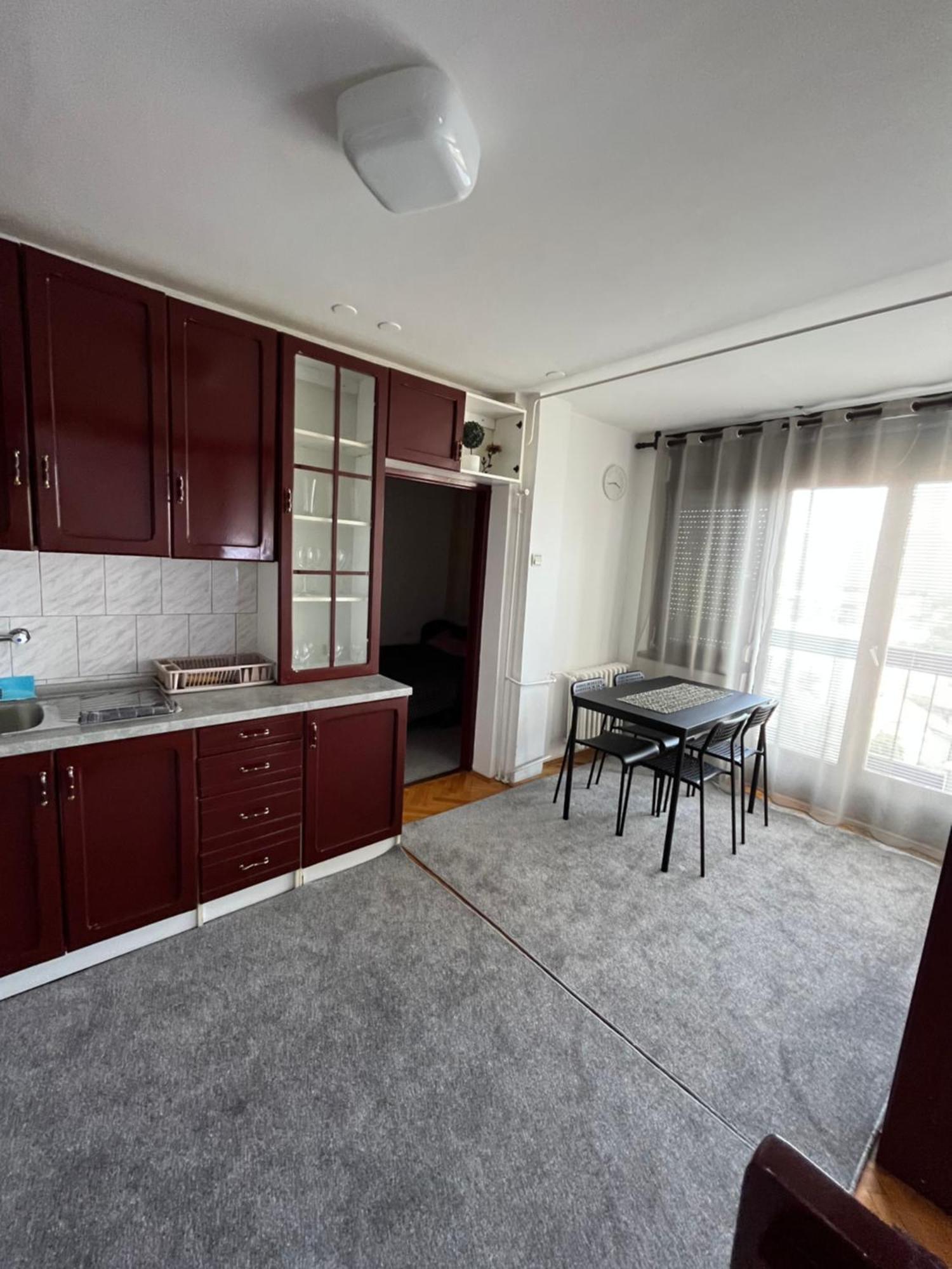 Devetka Pirot Exterior foto